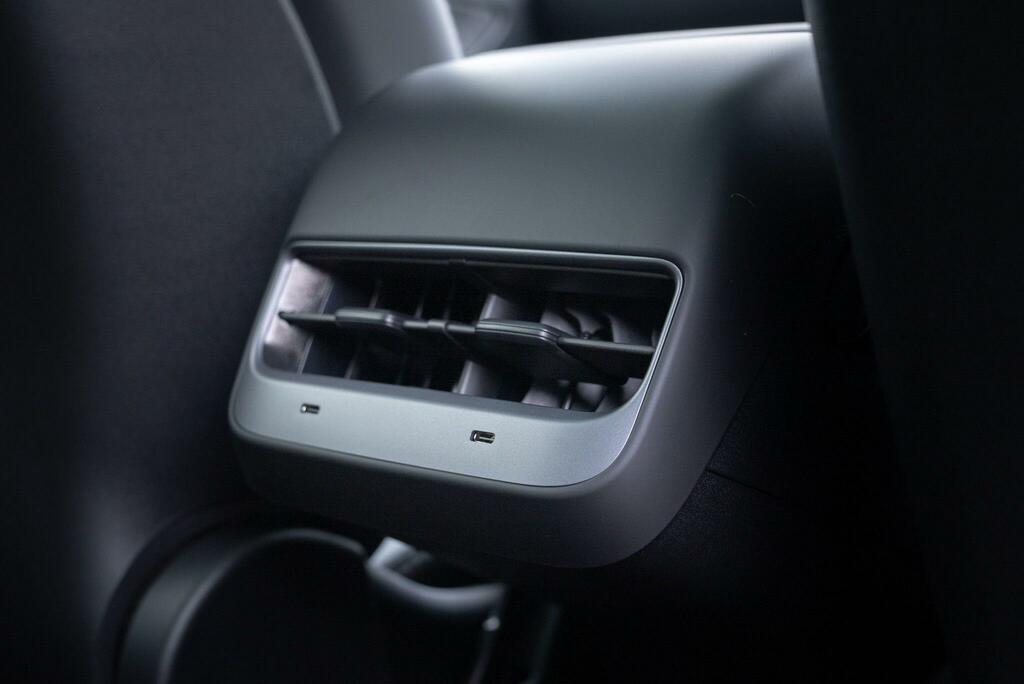 Tesla Model Y Rwd Pan Roof, White #20