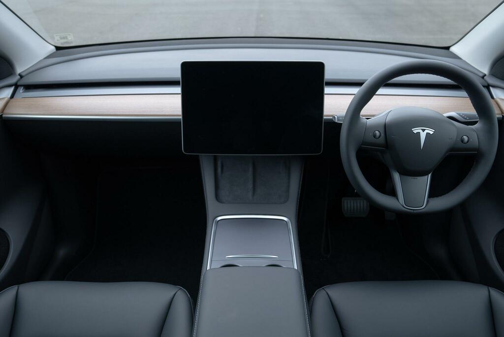 Tesla Model Y Rwd Pan Roof, White #22