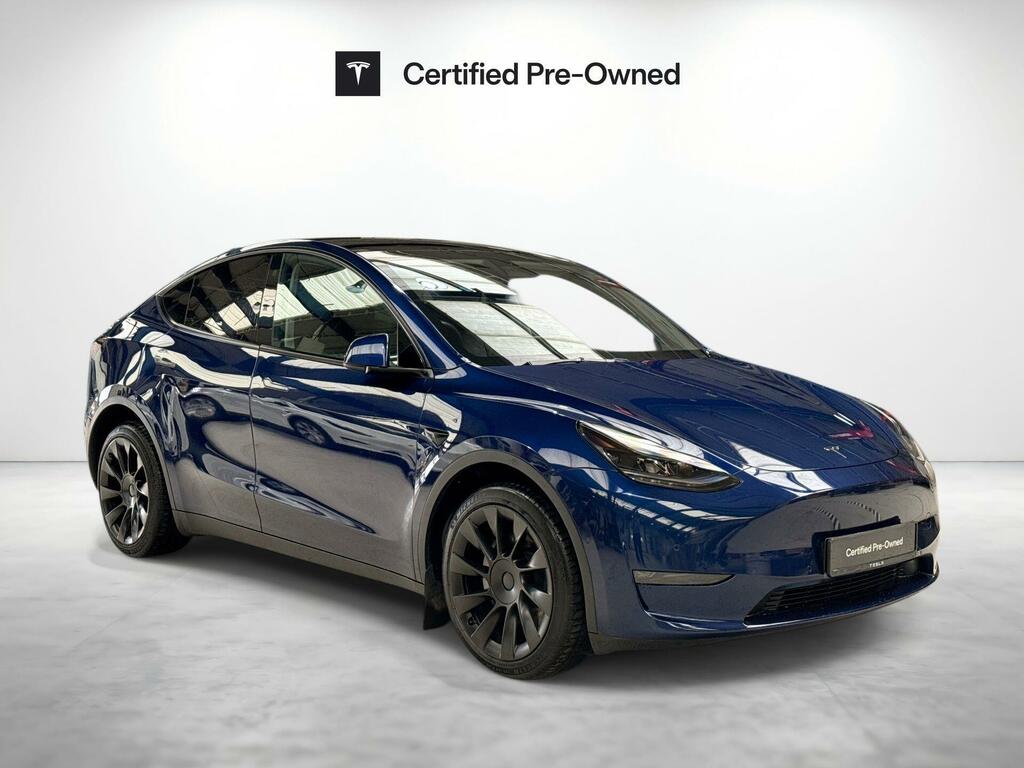 Tesla Model Y Long Range Blue