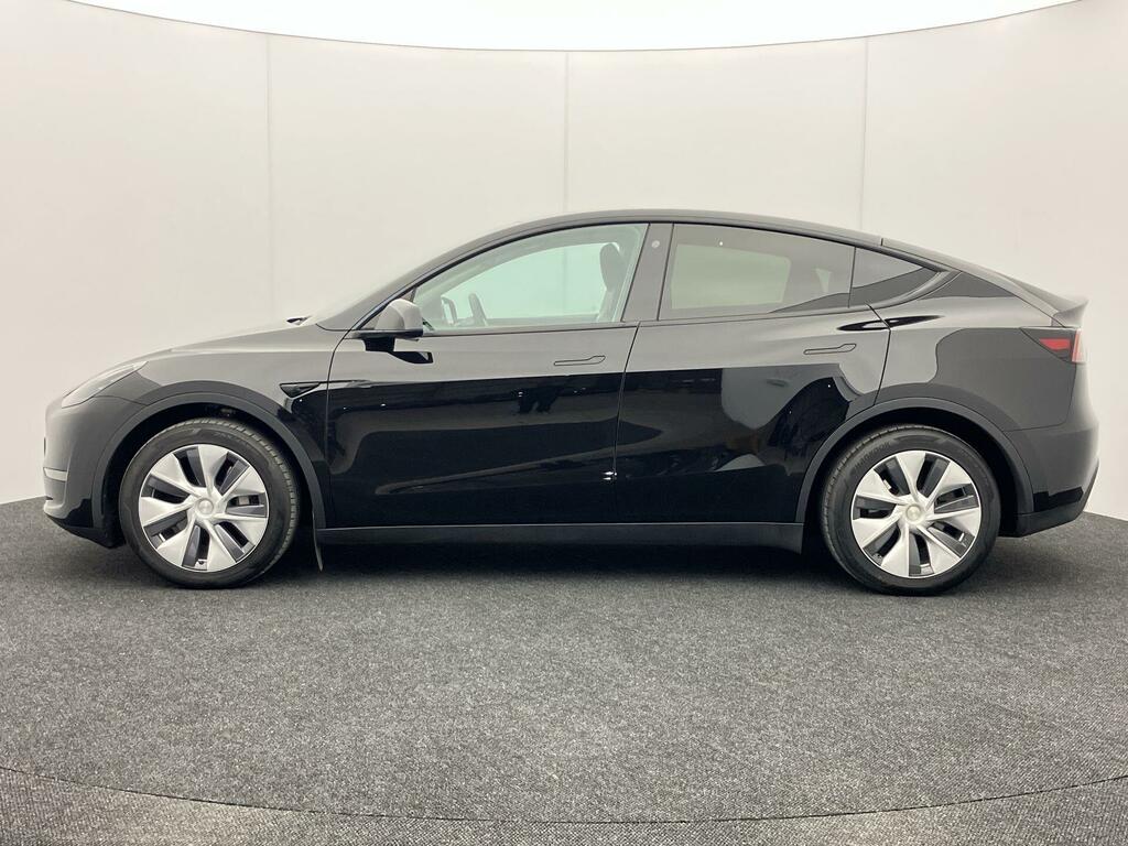 Tesla Model Y Long Range Black #6