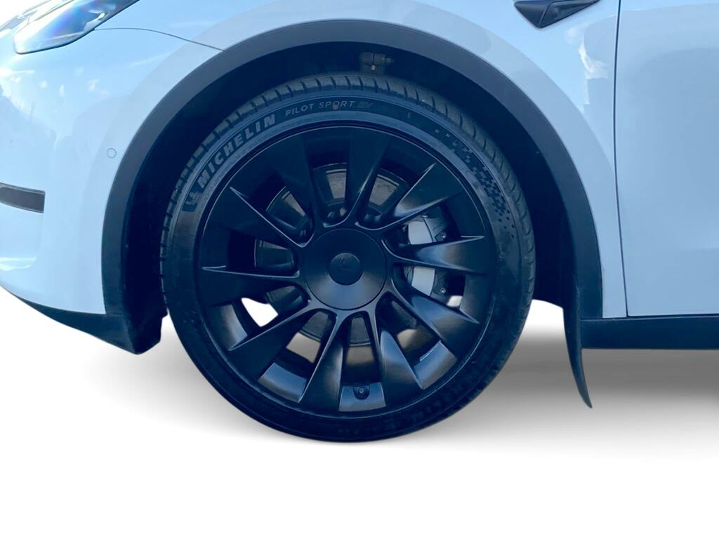Tesla Model Y Long Range White #6