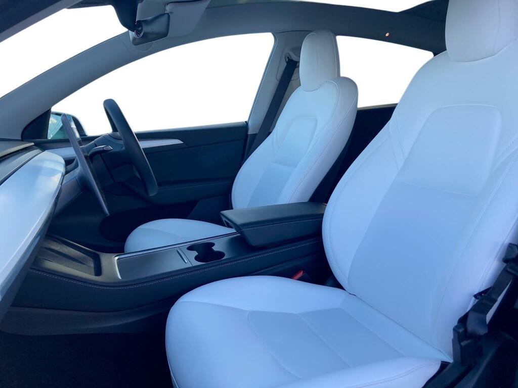 Tesla Model Y Y Base White #18