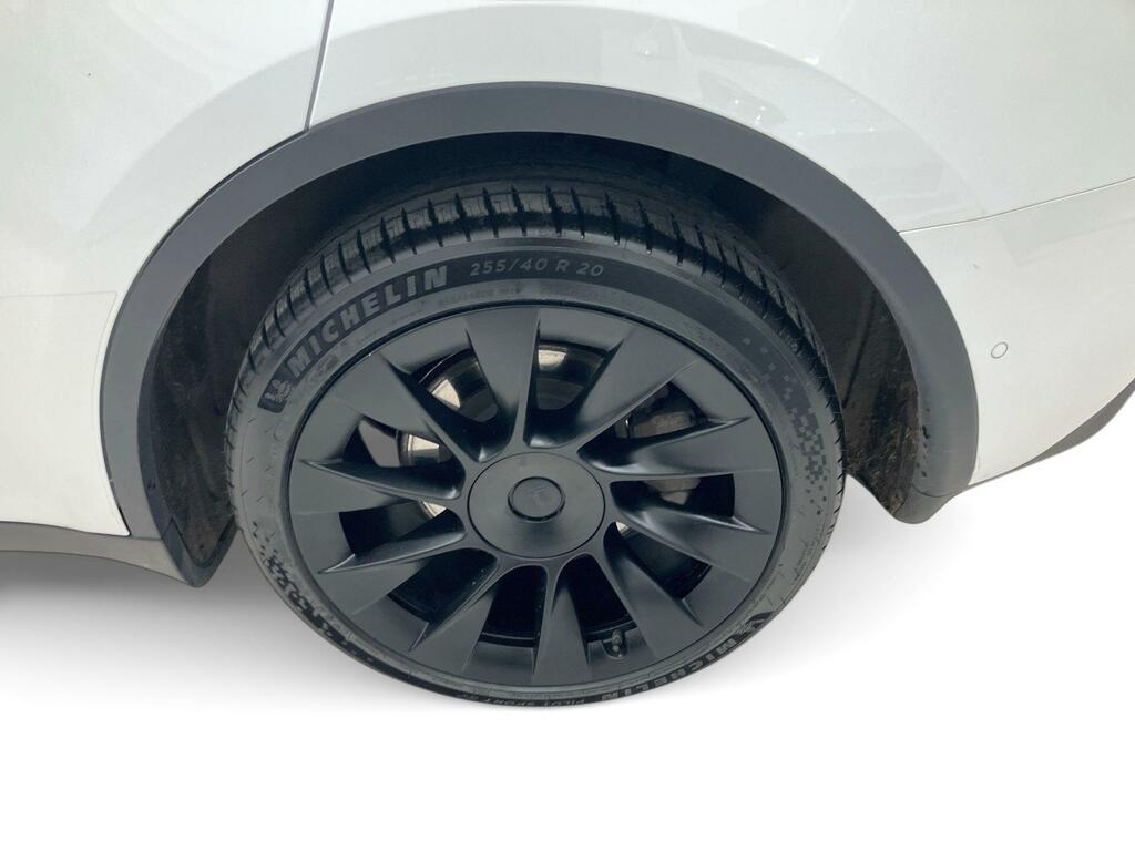 Tesla Model Y Long Range White #6