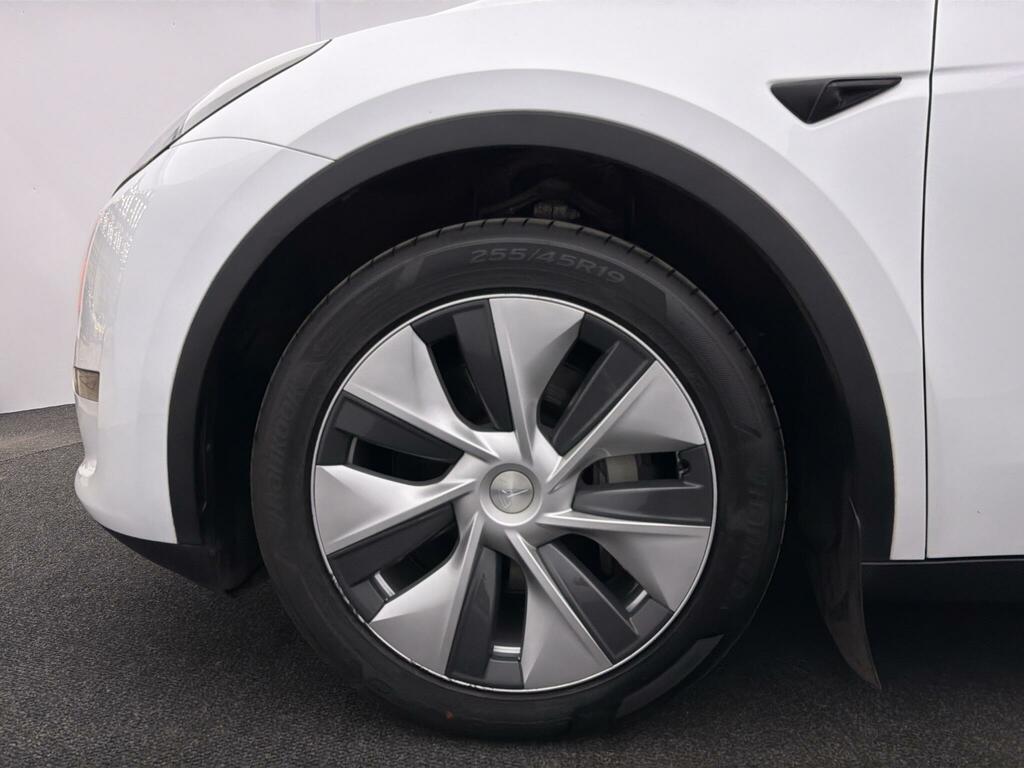 Tesla Model Y Long Range White #4