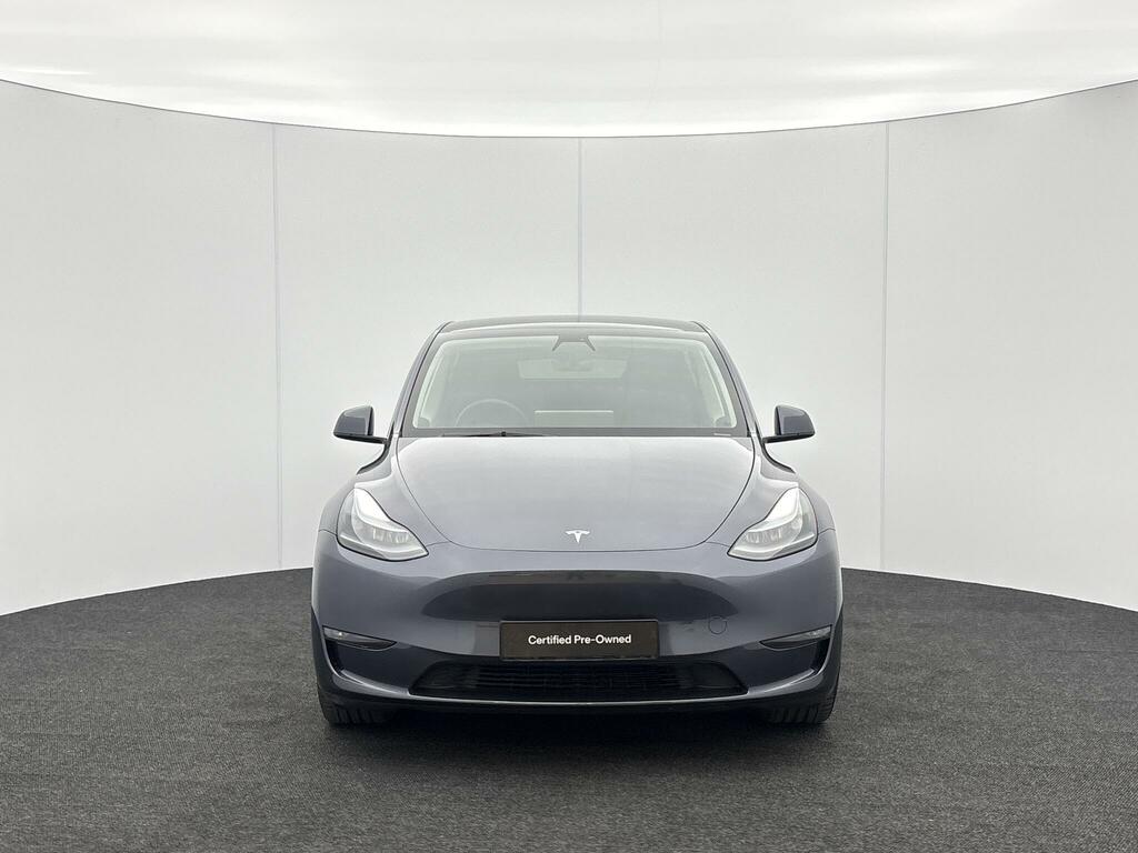 Tesla Model Y Performance Silver #2