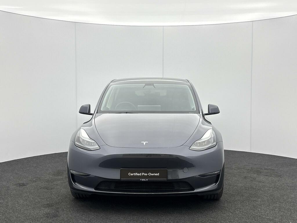 Tesla Model Y Performance Silver #2