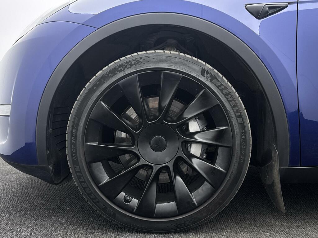 Tesla Model Y Long Range Blue #5