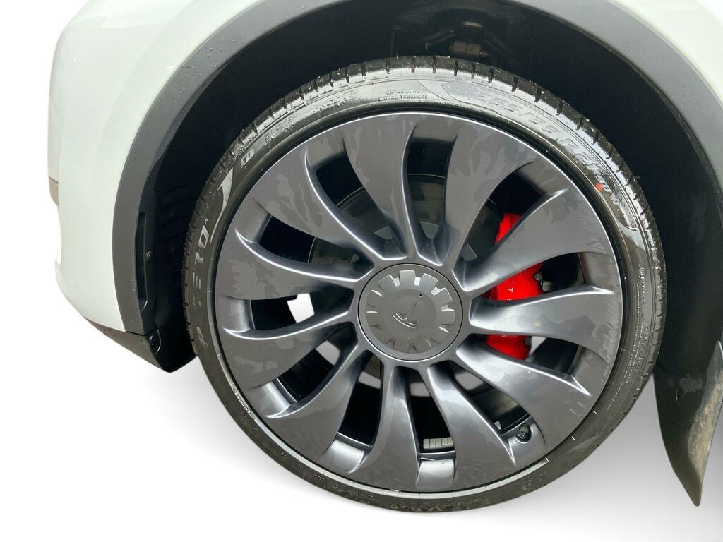 Tesla Model Y Performance White #4