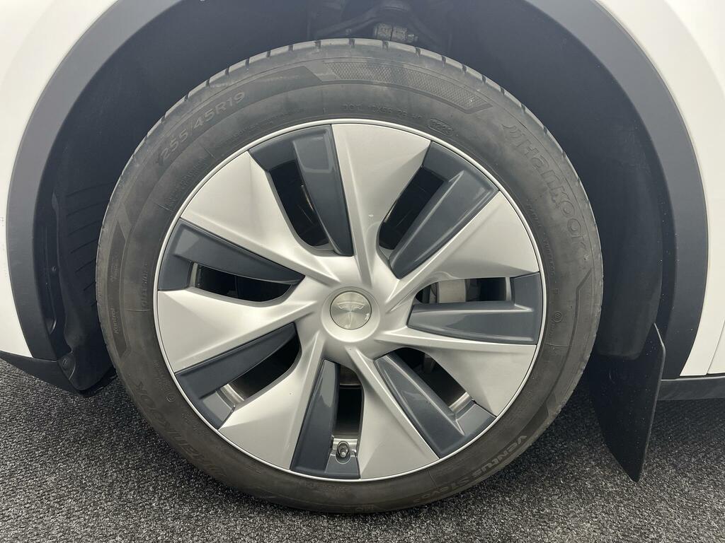 Tesla Model Y Auto Rwd 5dr White #5