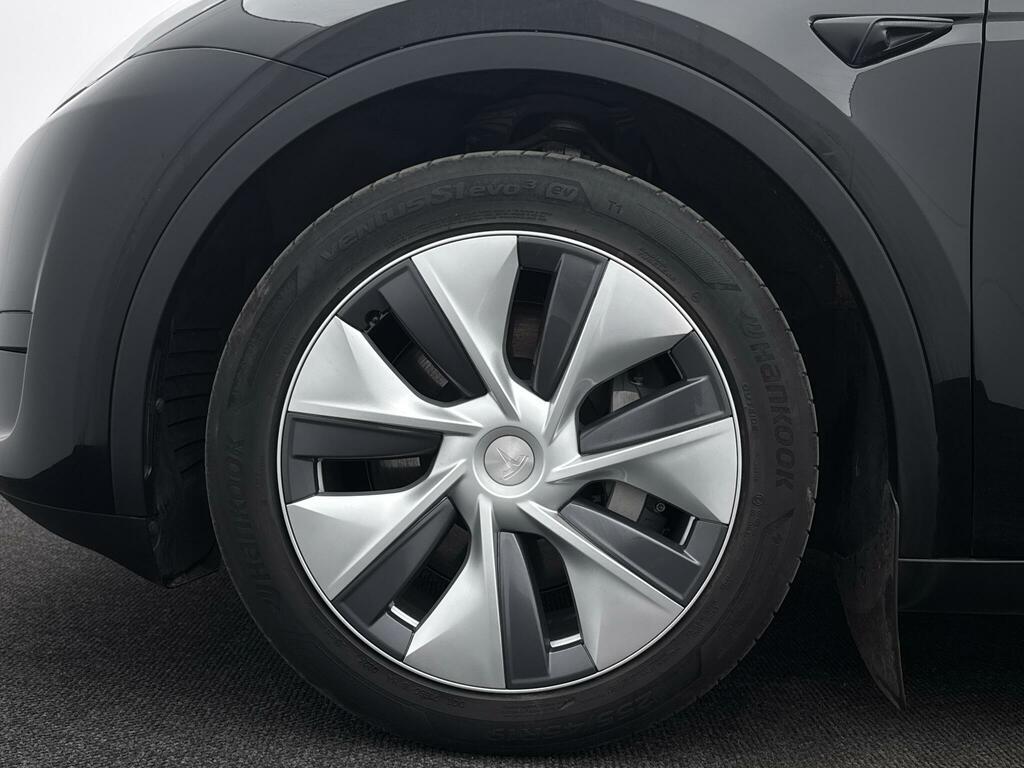 Tesla Model Y Auto Rwd 5dr Black #6