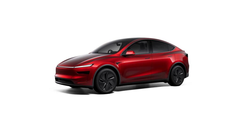 Tesla Model Y Long Range Red