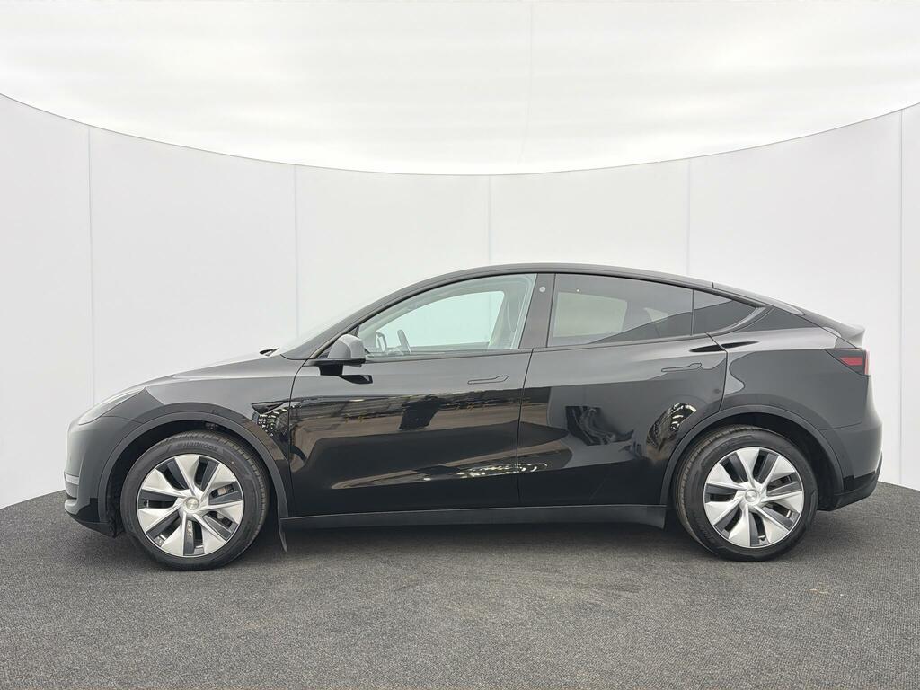 Tesla Model Y Long Range Black #6