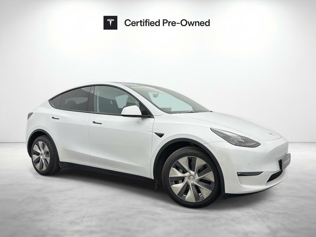 Tesla Model Y Long Range White