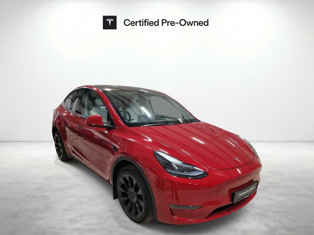 Tesla Model Y Long Range Red