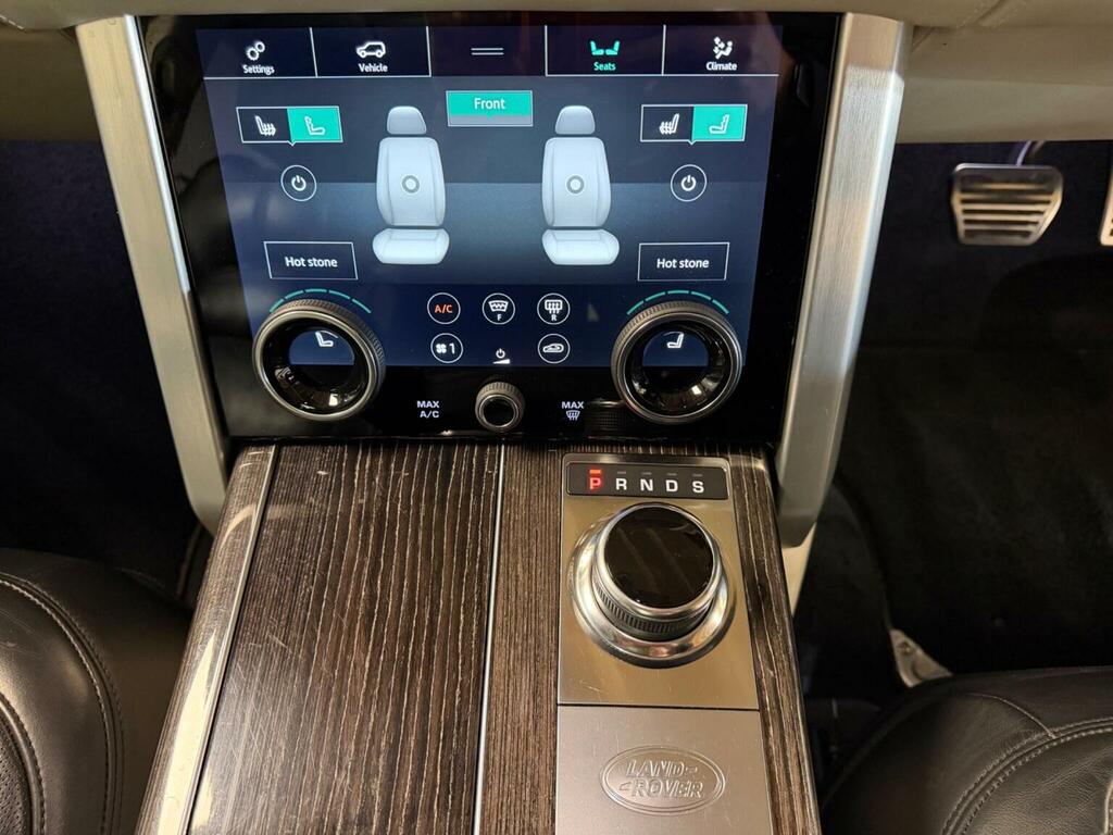 Land Rover Range Rover Velar #37