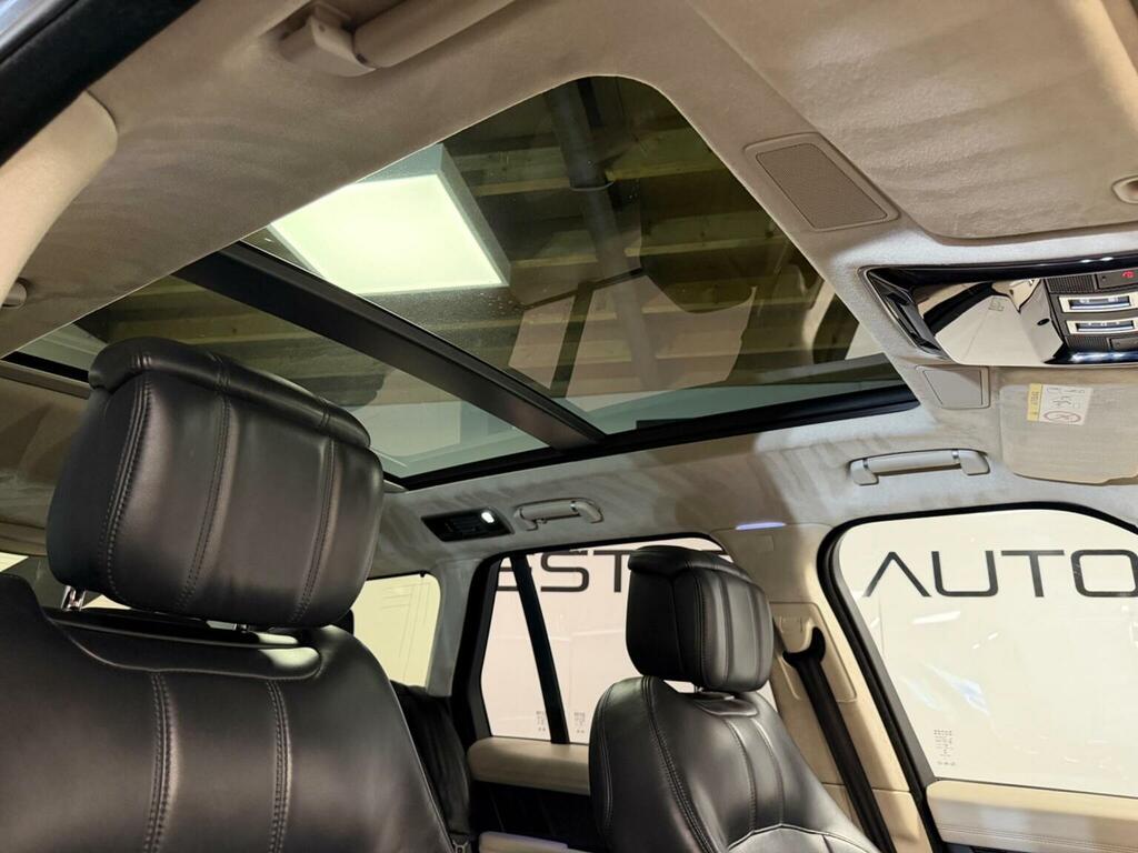 Land Rover Range Rover Velar #40