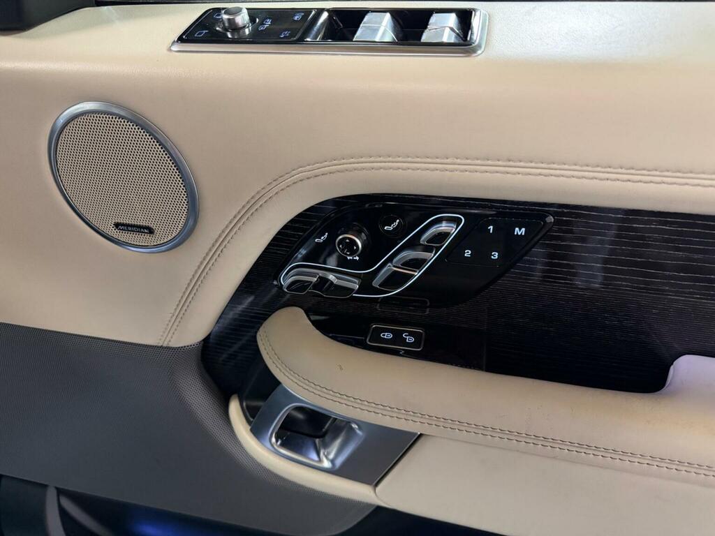 Land Rover Range Rover Velar #14