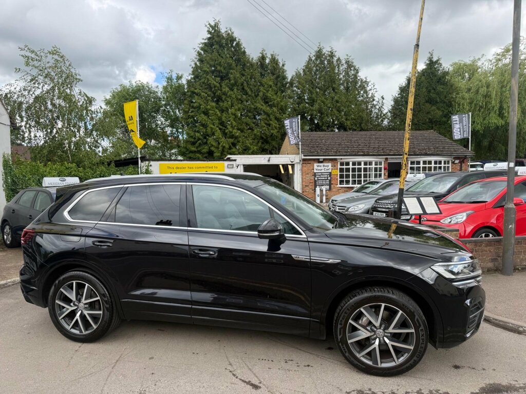 Volkswagen Touareg 3.0 Tdi V6 R-line Tiptronic 4Motion Euro 6 Ss 5 Black #2