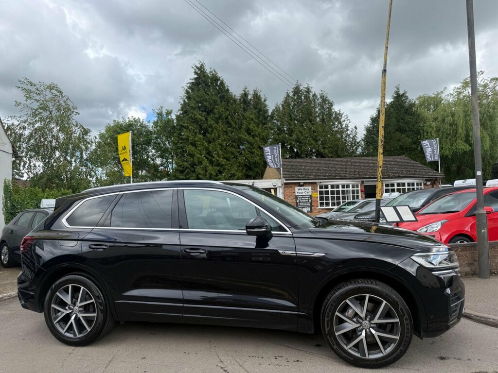 Volkswagen Touareg 3.0 Tdi V6 R-line Tiptronic 4Motion Euro 6 Ss 5 Black #3