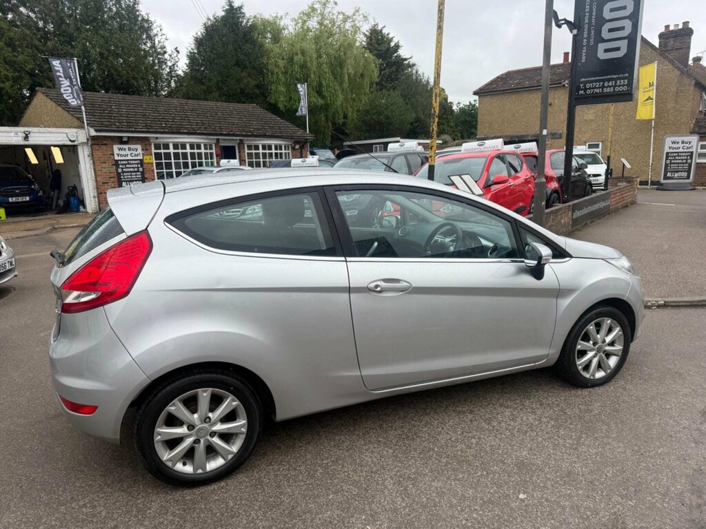 Ford Fiesta  Red #5
