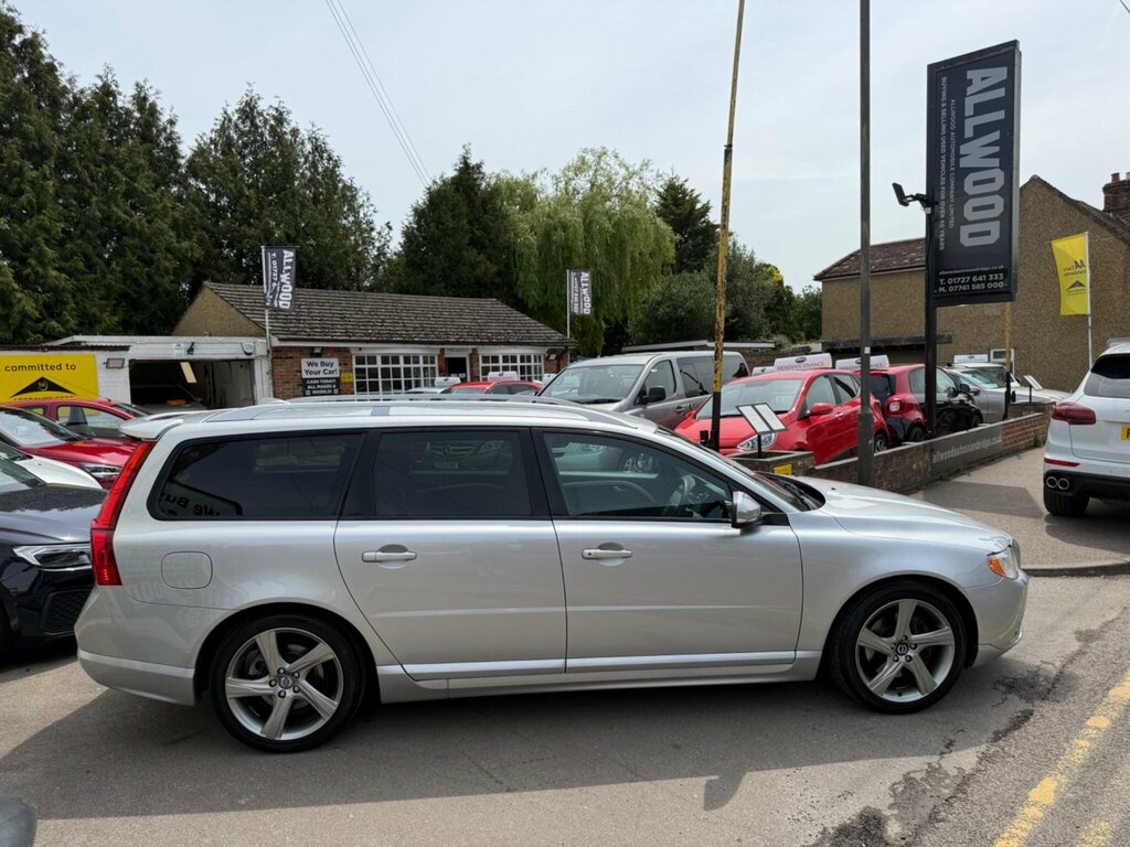 Volvo V70 2.0 D3 Se 161 Bhp Black #7