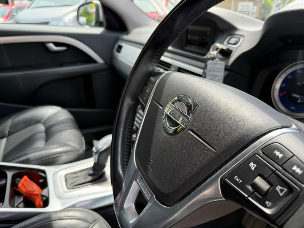 Volvo V70 2.0 D3 Se 161 Bhp Black #30