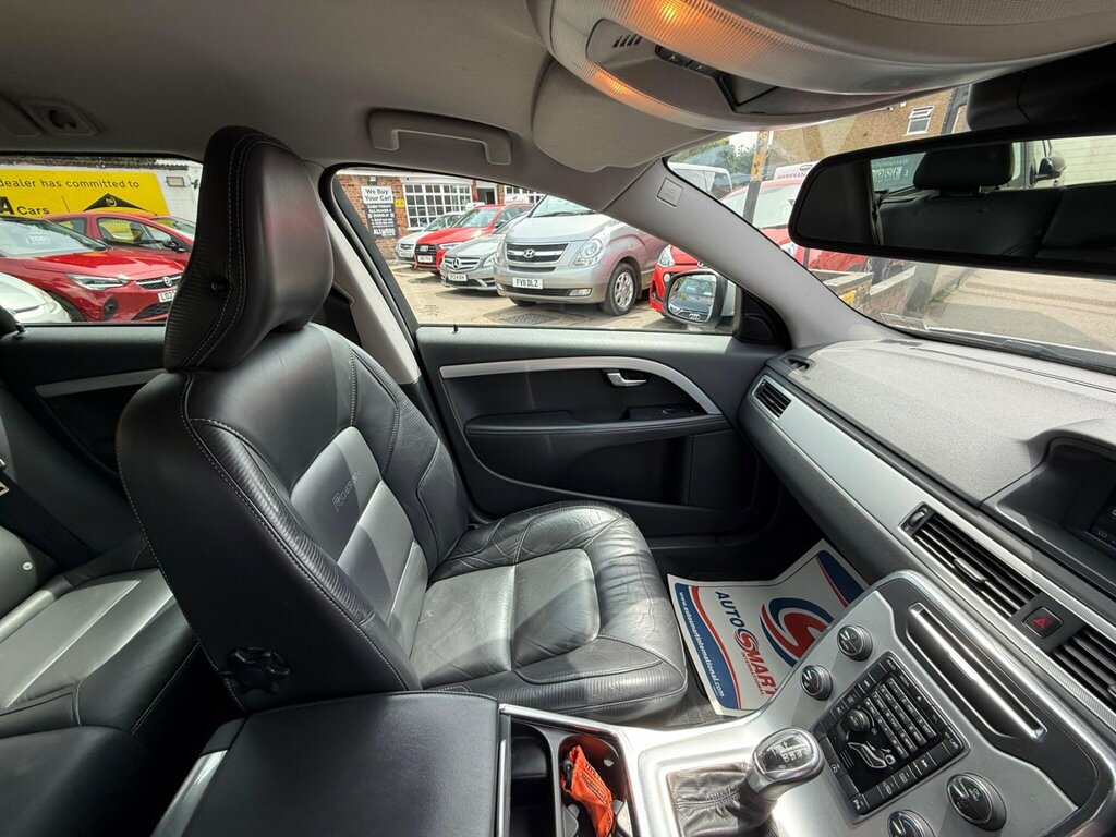 Volvo V70 2.0 D3 Se 161 Bhp Black #29