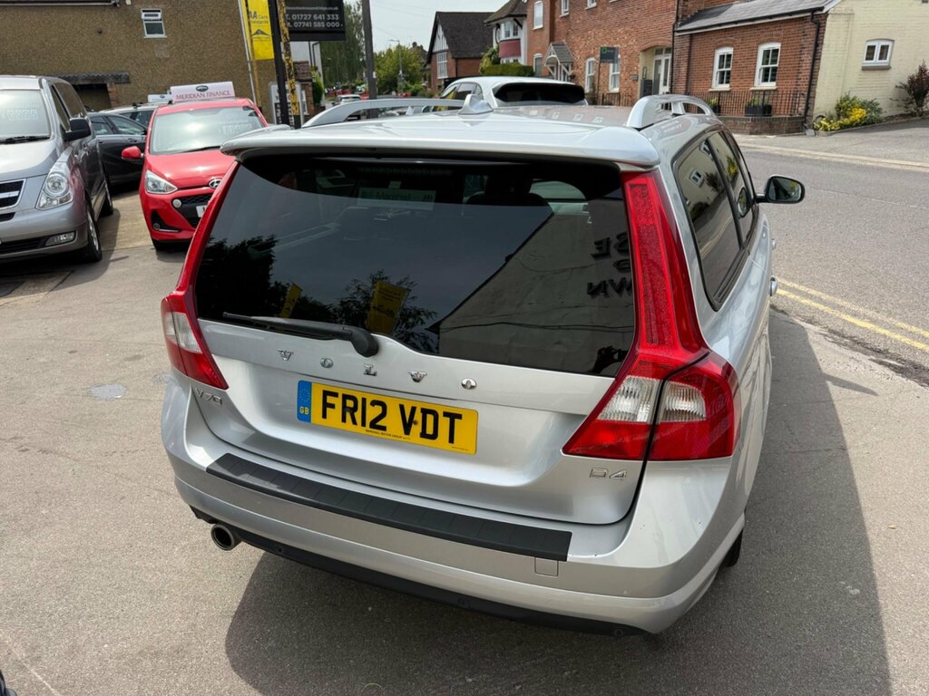 Volvo V70 2.0 D3 Se 161 Bhp Black #11