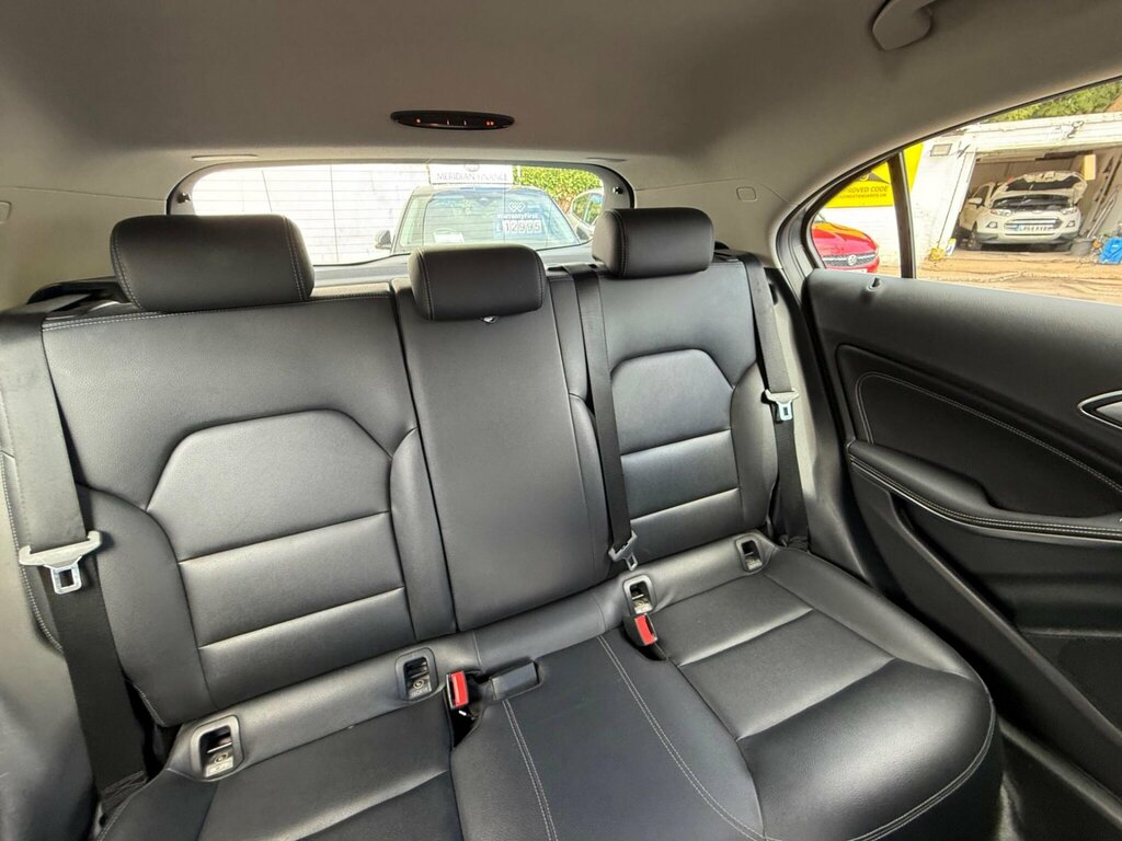 Mercedes-Benz A Class Hatchback 1.5 Black #37