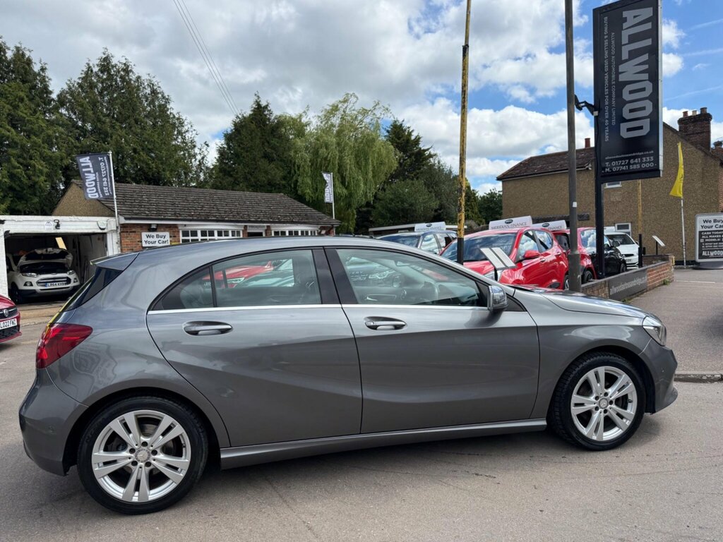 Mercedes-Benz A Class Hatchback 1.5 Black #5