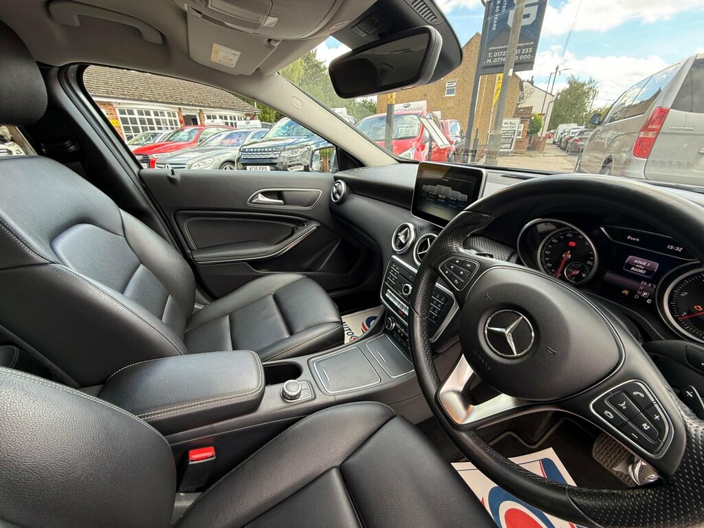 Mercedes-Benz A Class Hatchback 1.5 Black #24