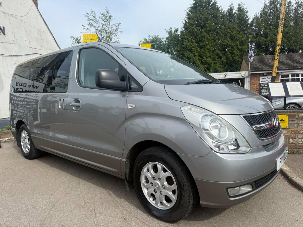 Hyundai I800 Style White #20
