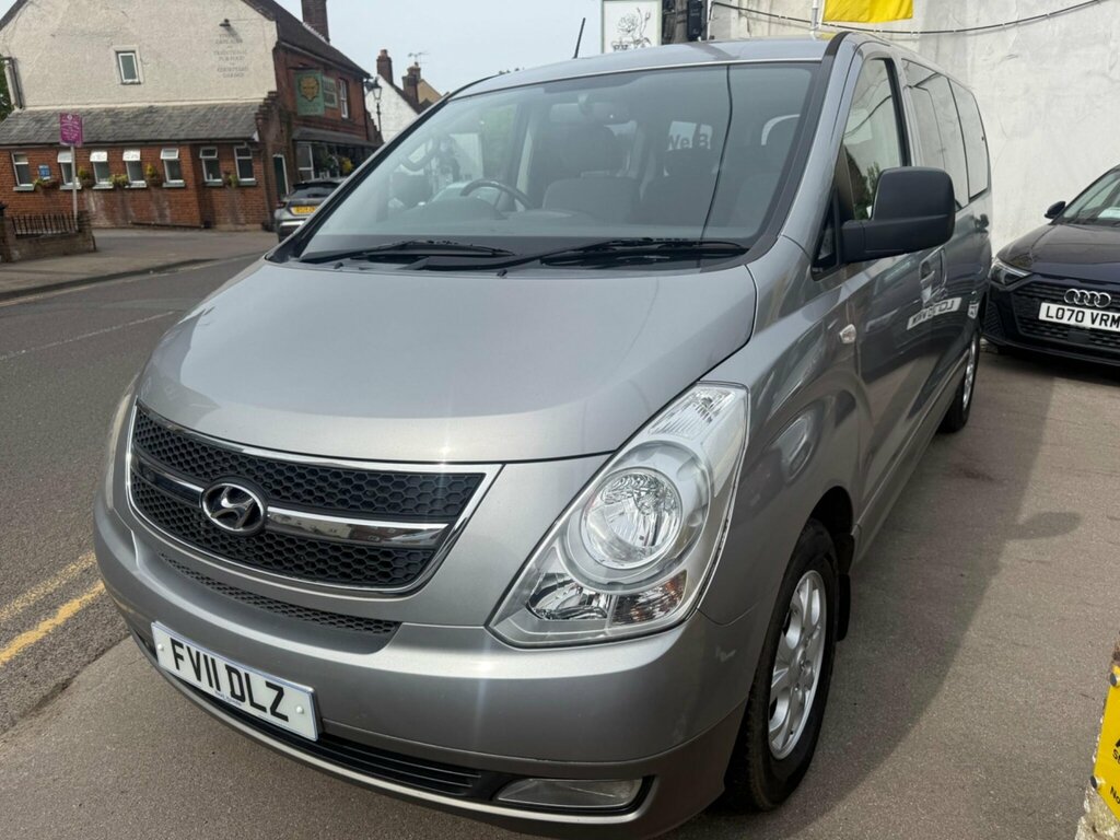 Hyundai I800 Style White #16