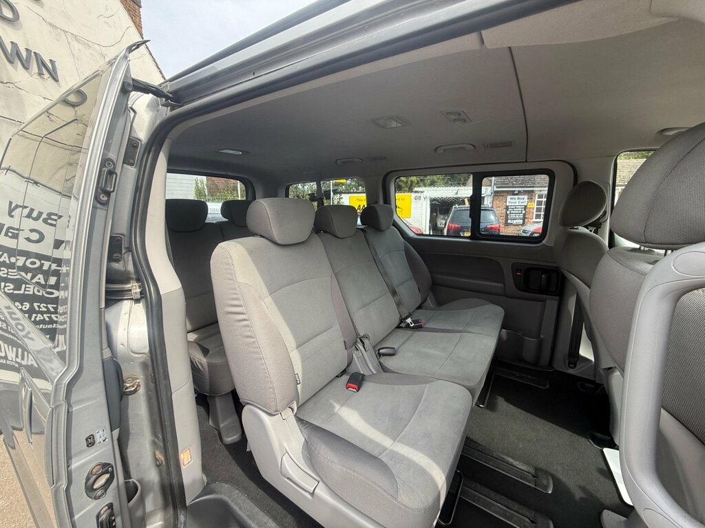 Hyundai I800 Style White #21