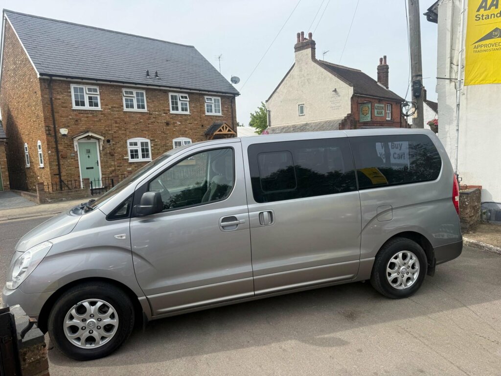 Hyundai I800 Style White #14