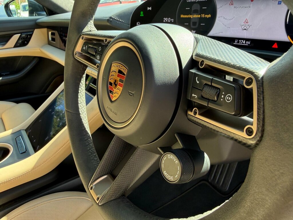 Porsche Taycan 4S 93Kwh Silver #30