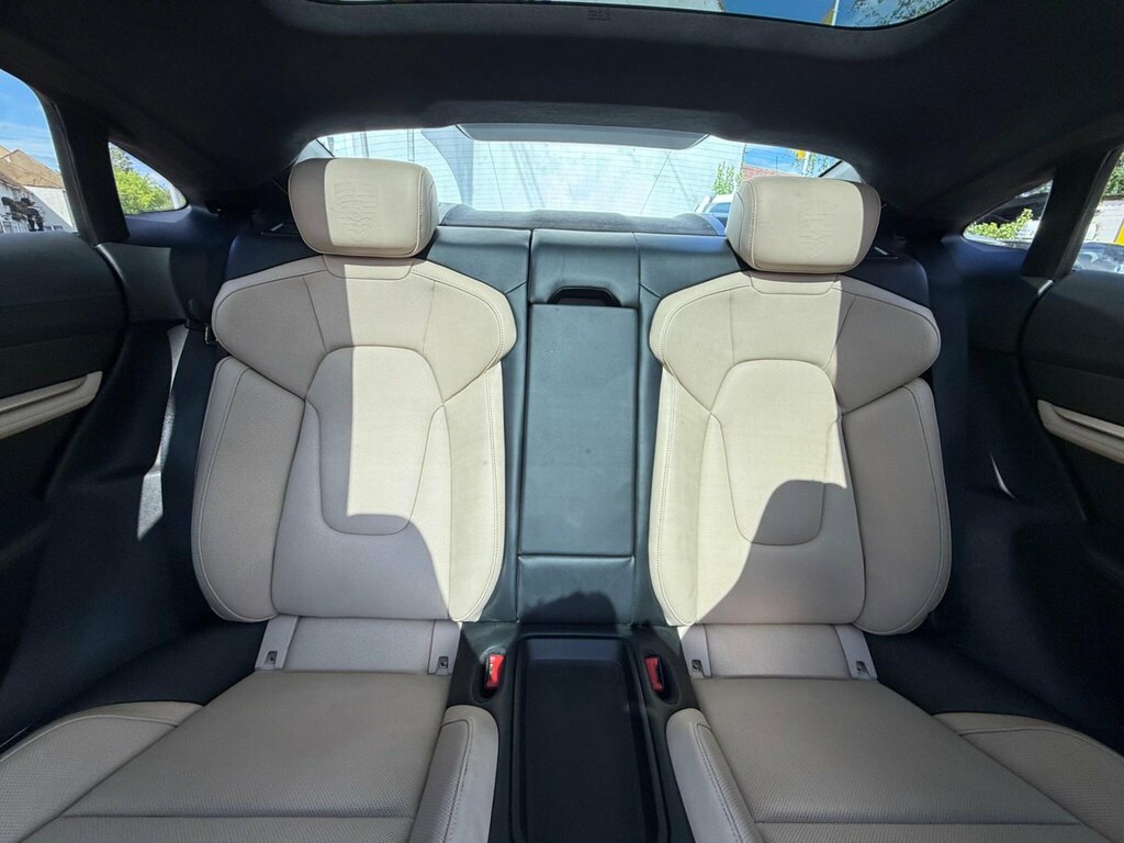 Porsche Taycan 4S 93Kwh Silver #38