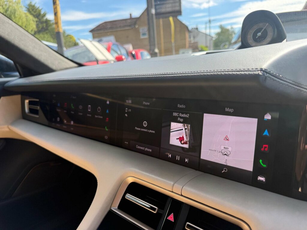 Porsche Taycan 4S 93Kwh Silver #33