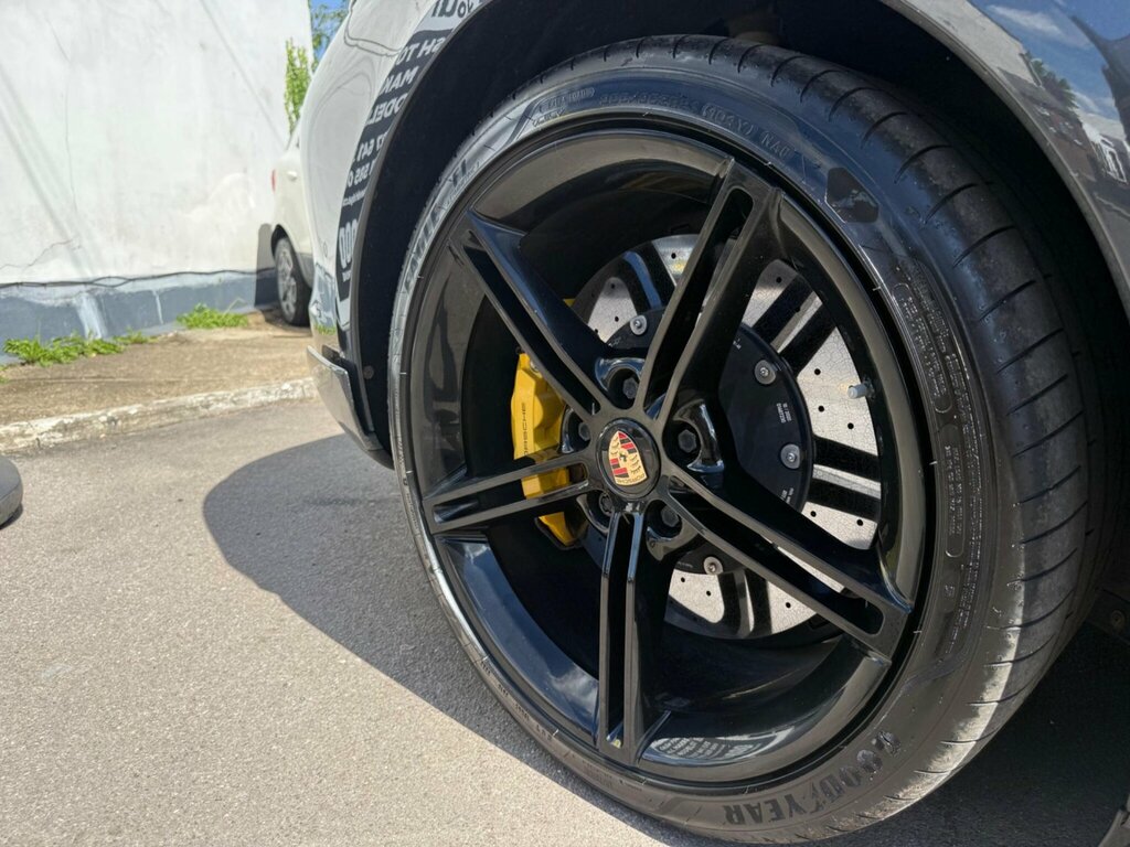 Porsche Taycan 4S 93Kwh Silver #25