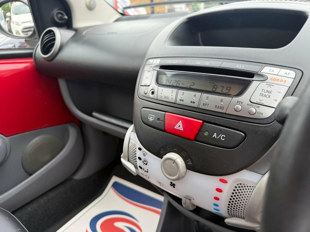 Toyota Aygo Ice Green #27