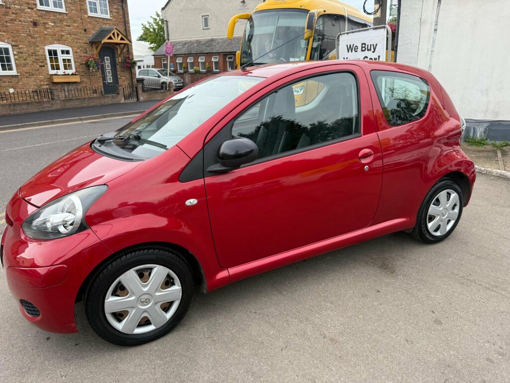 Toyota Aygo Ice Green #15
