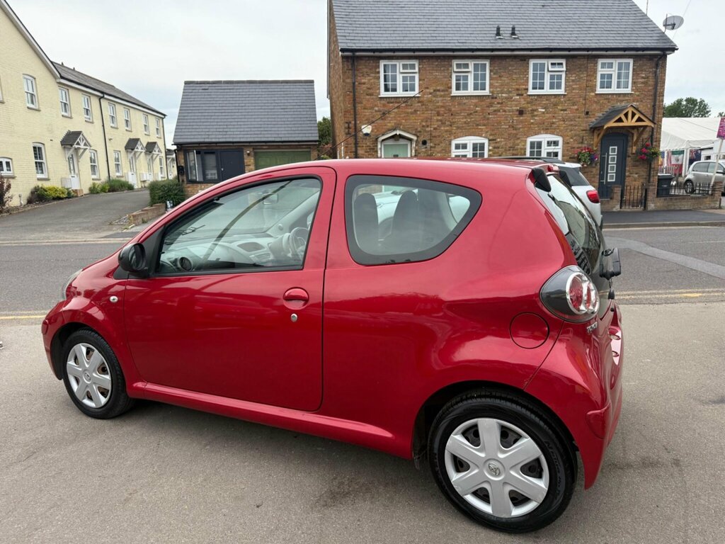 Toyota Aygo Ice Green #12