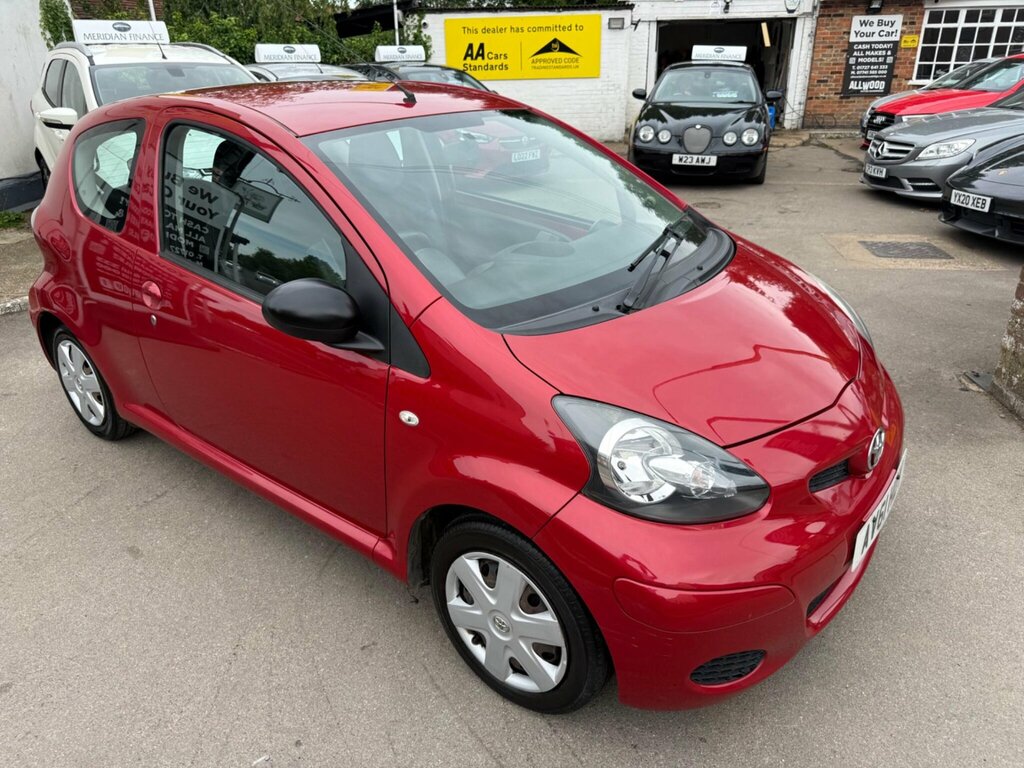 Toyota Aygo 1.0 Vvt-i Ice Euro 5 Red