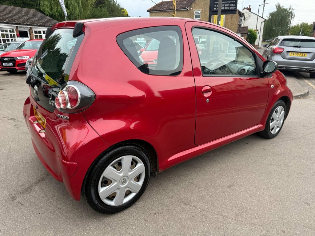 Toyota Aygo Ice Green #7