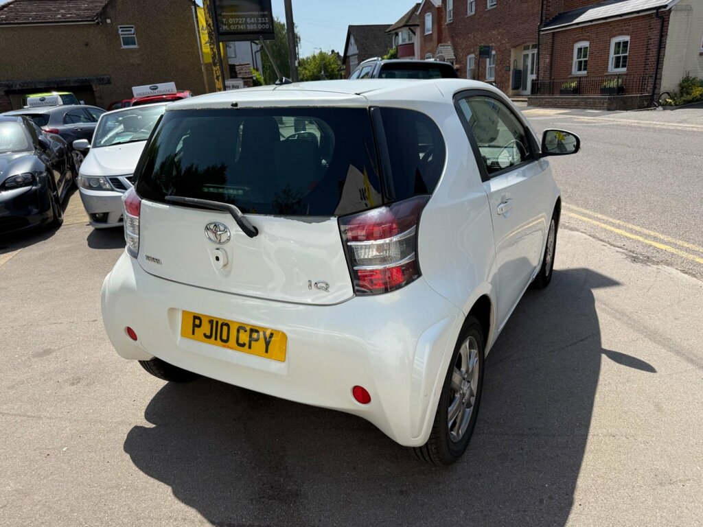 Toyota IQ 1.0 Vvt-i 2 Multidrive Euro 4 White #4