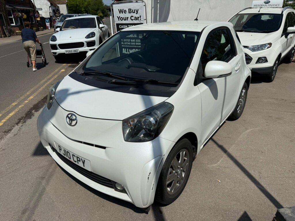 Toyota IQ White #8