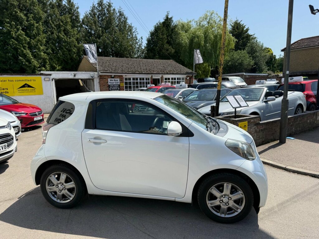 Toyota IQ 1.0 Vvt-i 2 Multidrive Euro 4 White #2