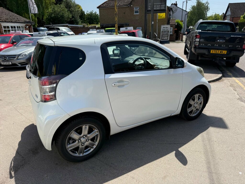Toyota IQ 1.0 Vvt-i 2 Multidrive Euro 4 White #3