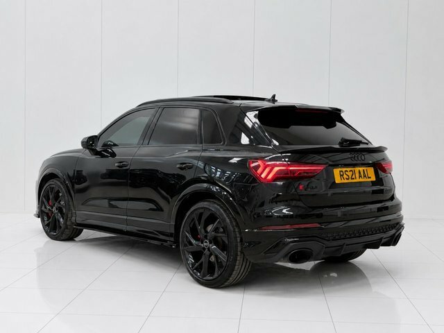 Audi RS Q3 2021 2.5 Tfsi Vorsprung Suv S Tronic Qu Black #4