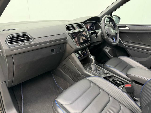 Volkswagen Tiguan Elegance White #11